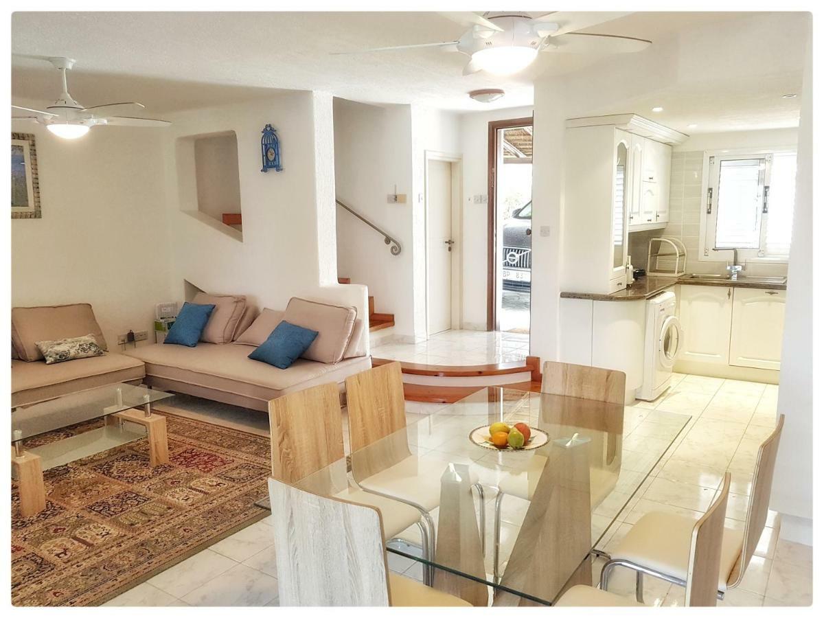 Sea Front Villa Vera Klorakas 外观 照片