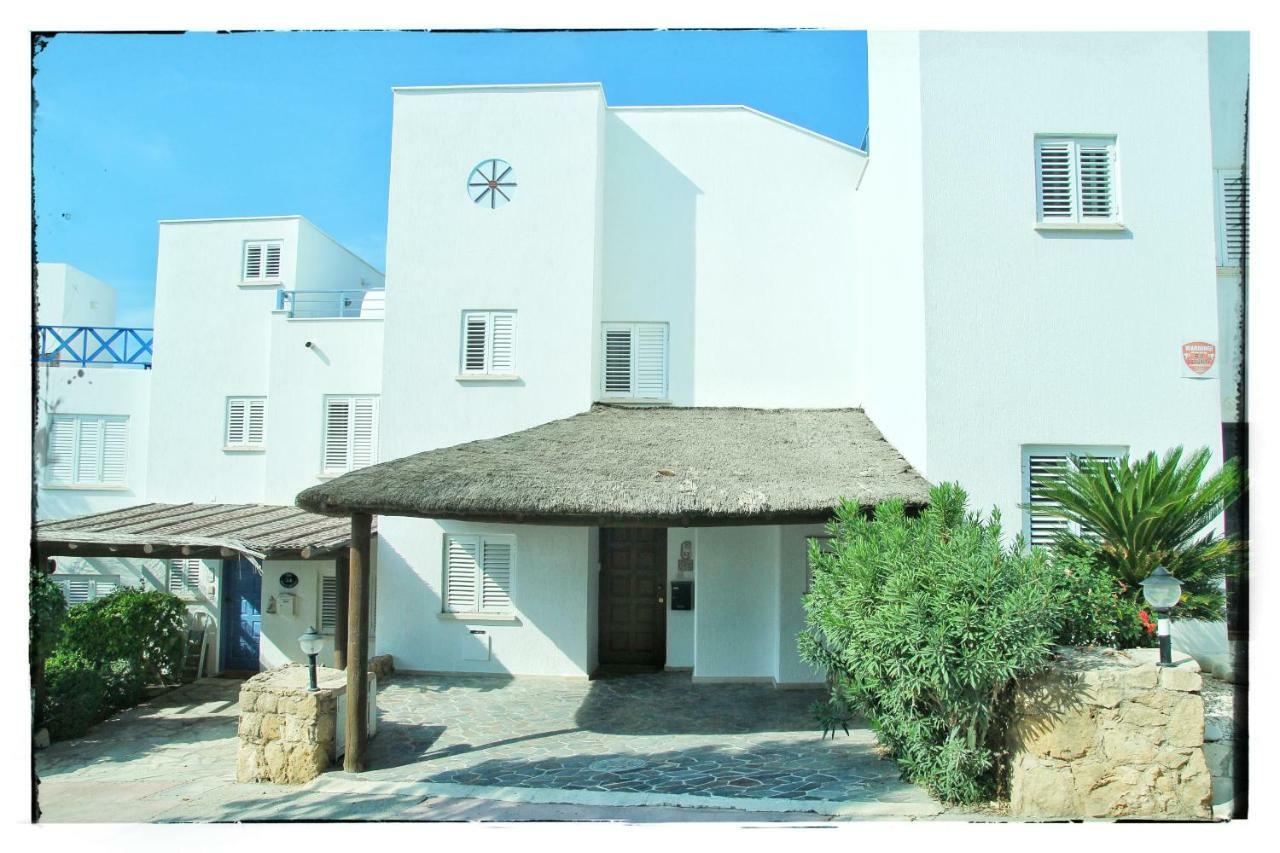 Sea Front Villa Vera Klorakas 外观 照片